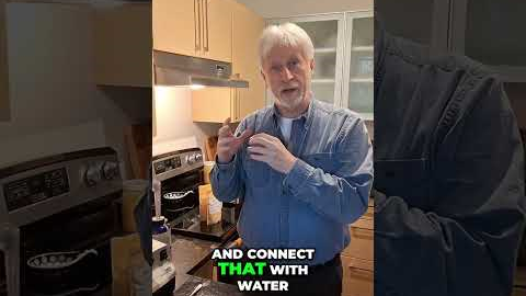 Boost Your Smoothie: The Secret Fat & Structured Water Hack! #shorts